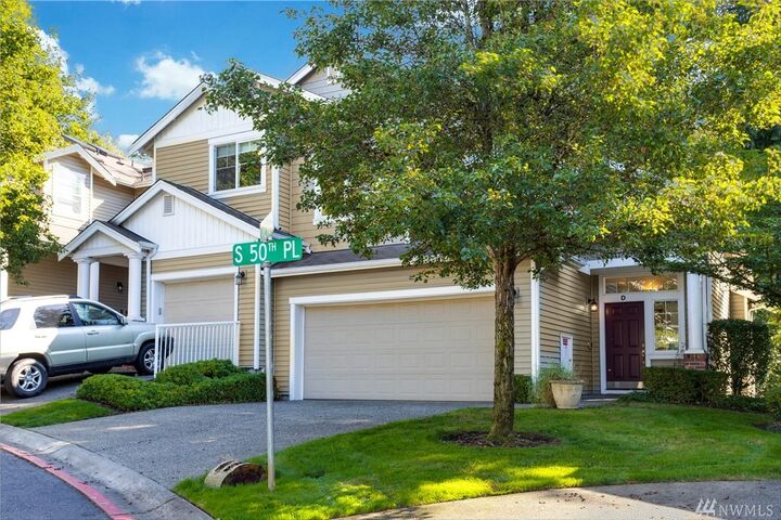 Property Photo:  101 S 50th Place D  WA 98055 
