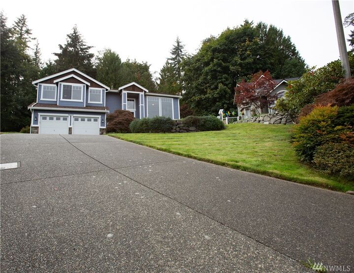 Property Photo: 3479 NE Shore Cliff Street WA 98311