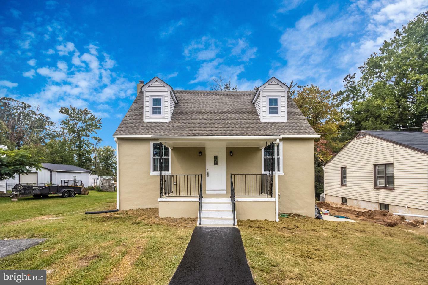 Property Photo:  5923 Shady Spring Avenue  MD 21237 