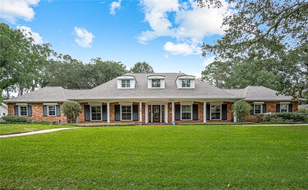 Property Photo:  9811 Elm Place  LA 70123 