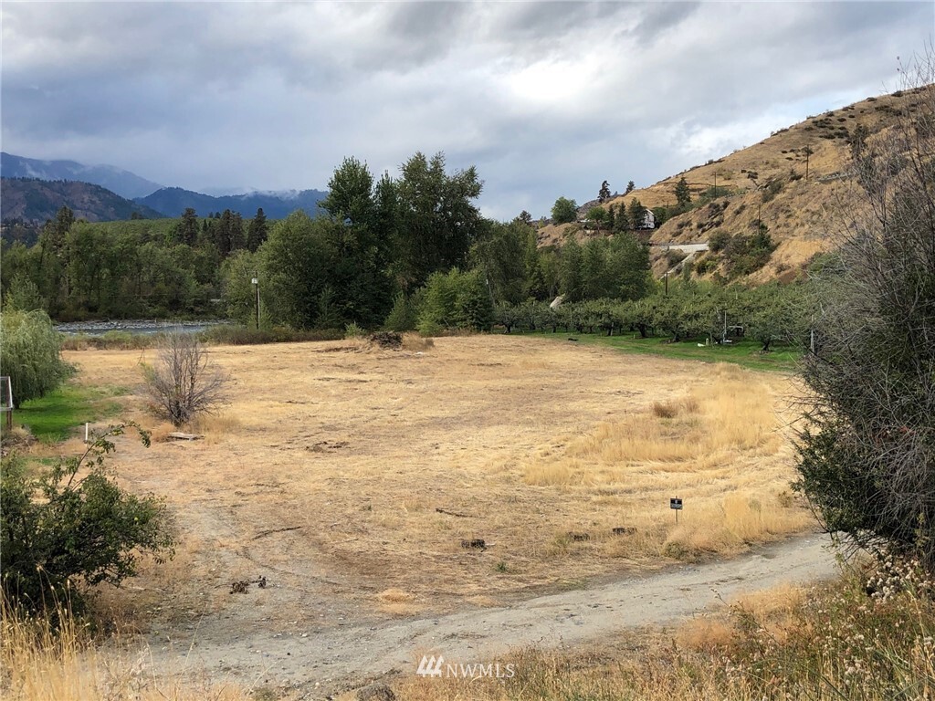 Property Photo:  7885 N Dryden Road  WA 98821 