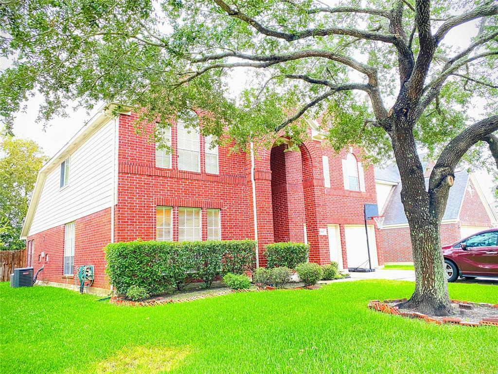 Property Photo:  11607 Oak Lake Park Drive  TX 77498 