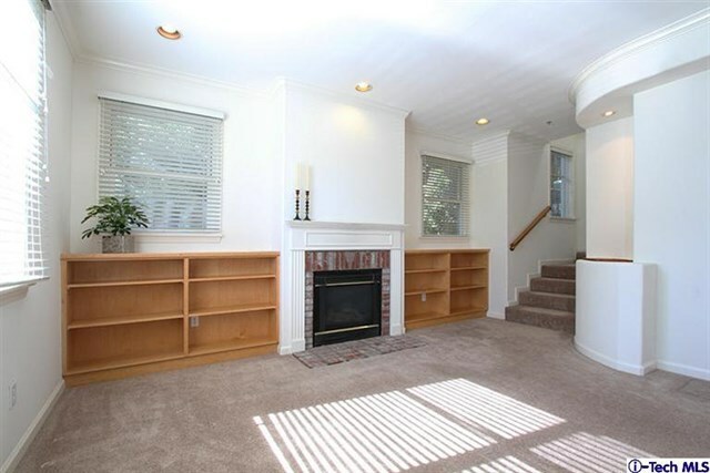 Property Photo:  263 E Glenarm Street 101  CA 91106 