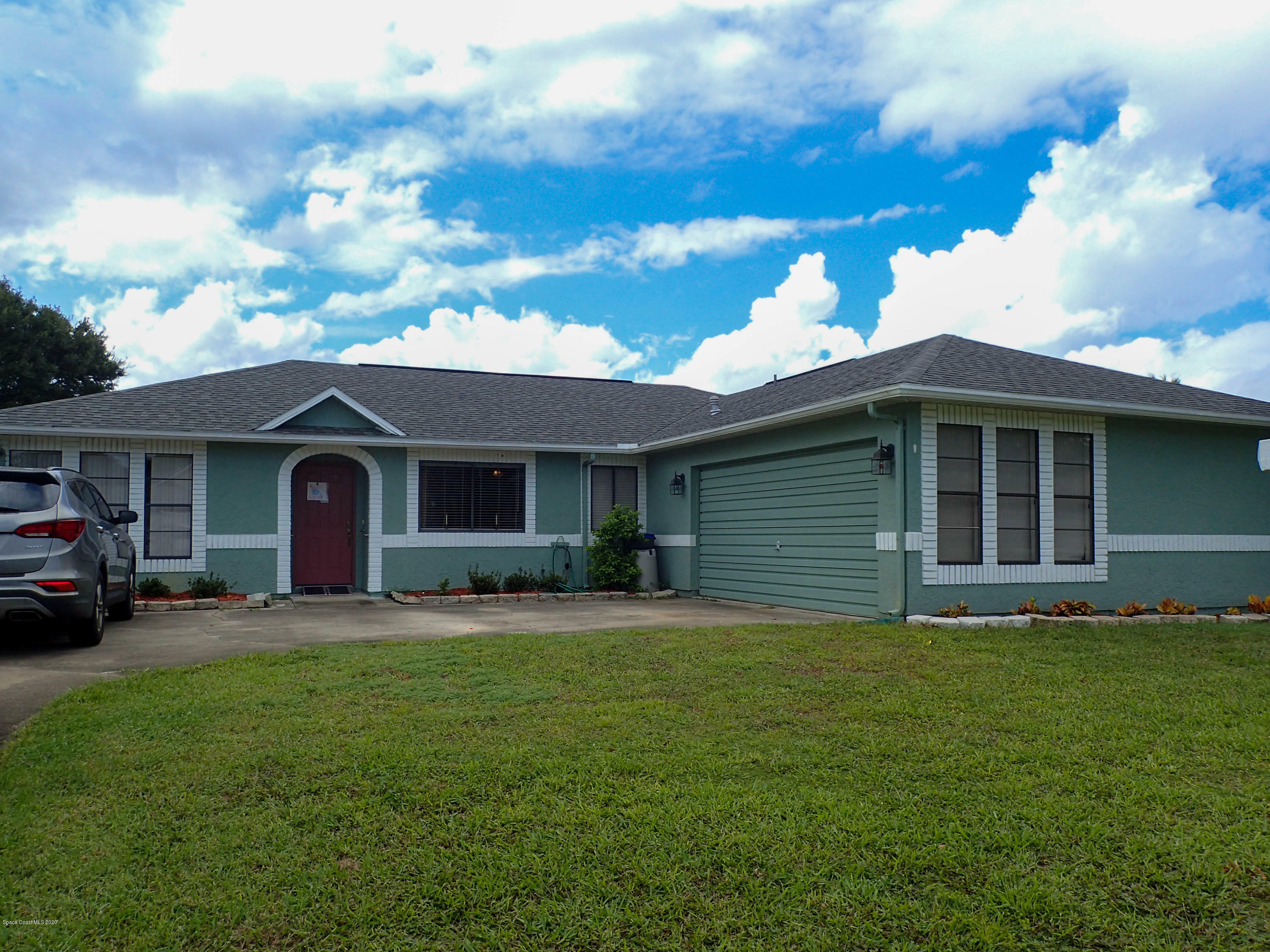 Property Photo:  4600 Helena Drive  FL 32780 