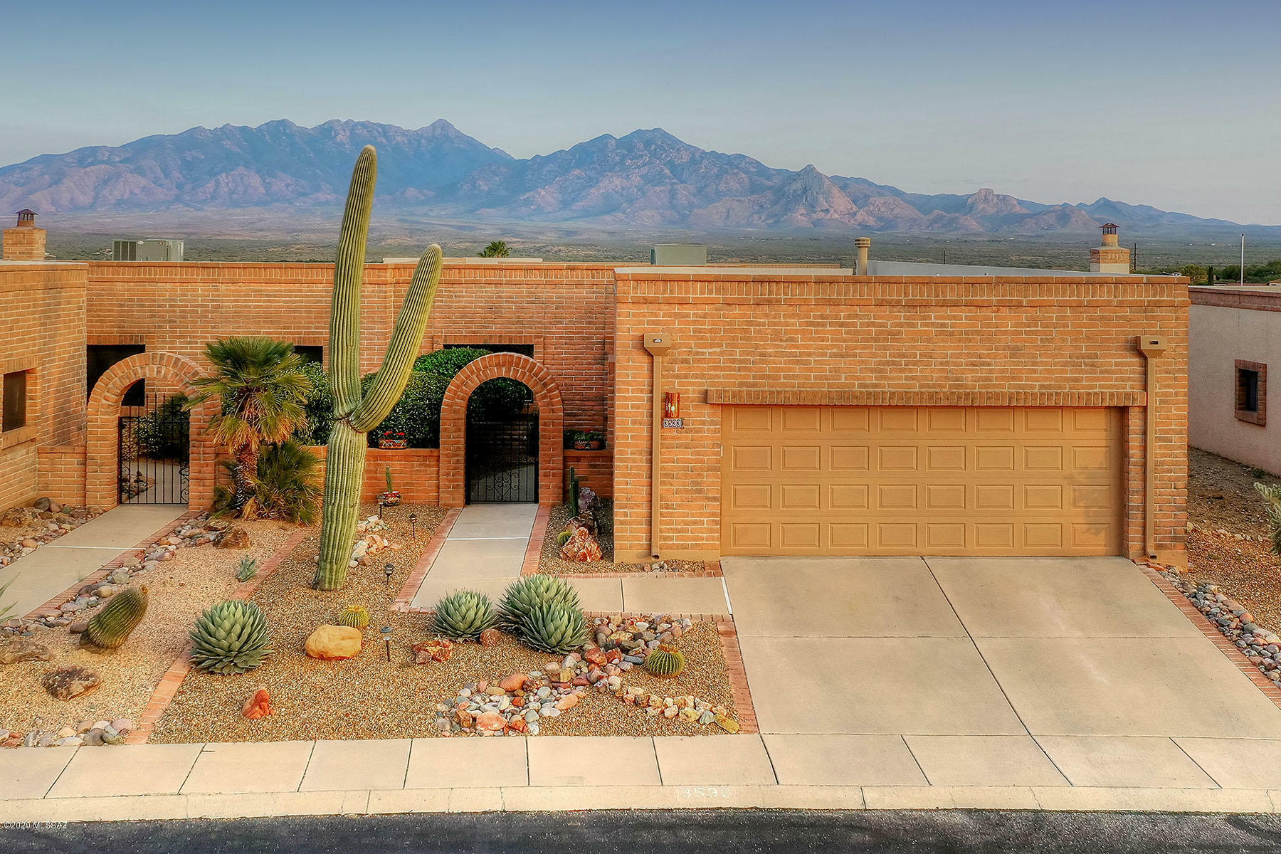 Property Photo:  3533 S Calle Del Pinzon  AZ 85622 