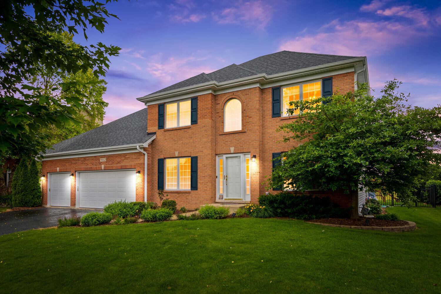 Property Photo: 5012 Prairie Sage Lane IL 60564