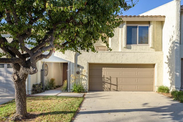 Property Photo:  661 Racquet Club Lane  CA 91360 