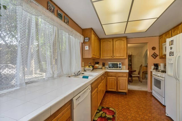 Property Photo:  2257 Lansdale Court  CA 93065 