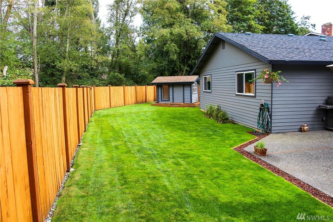 Property Photo:  14515 47 Place W  WA 98087 