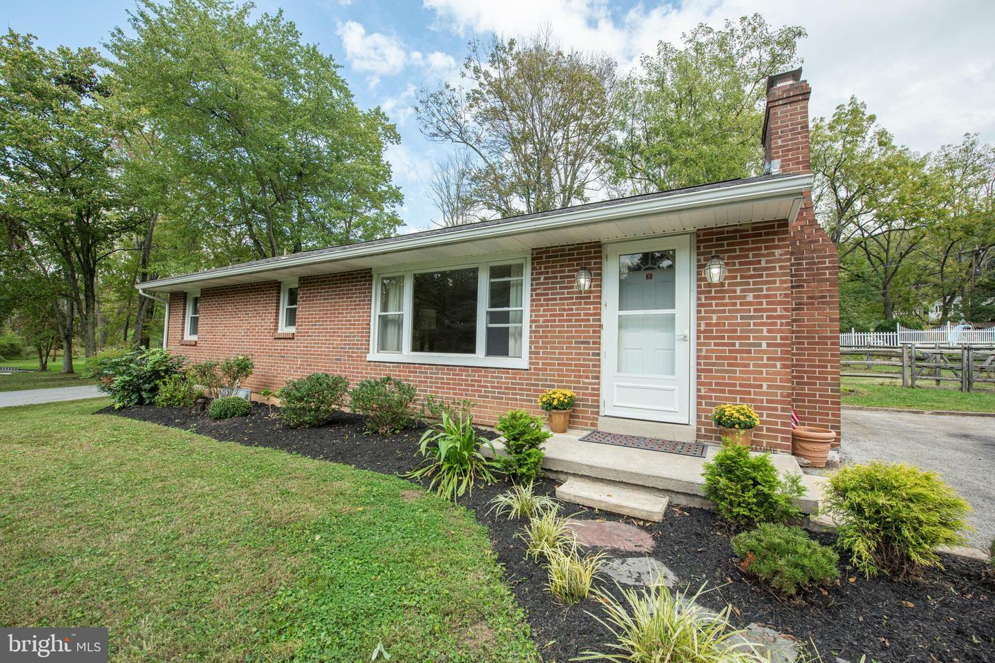 Property Photo: 279 Kimbel Drive PA 19460