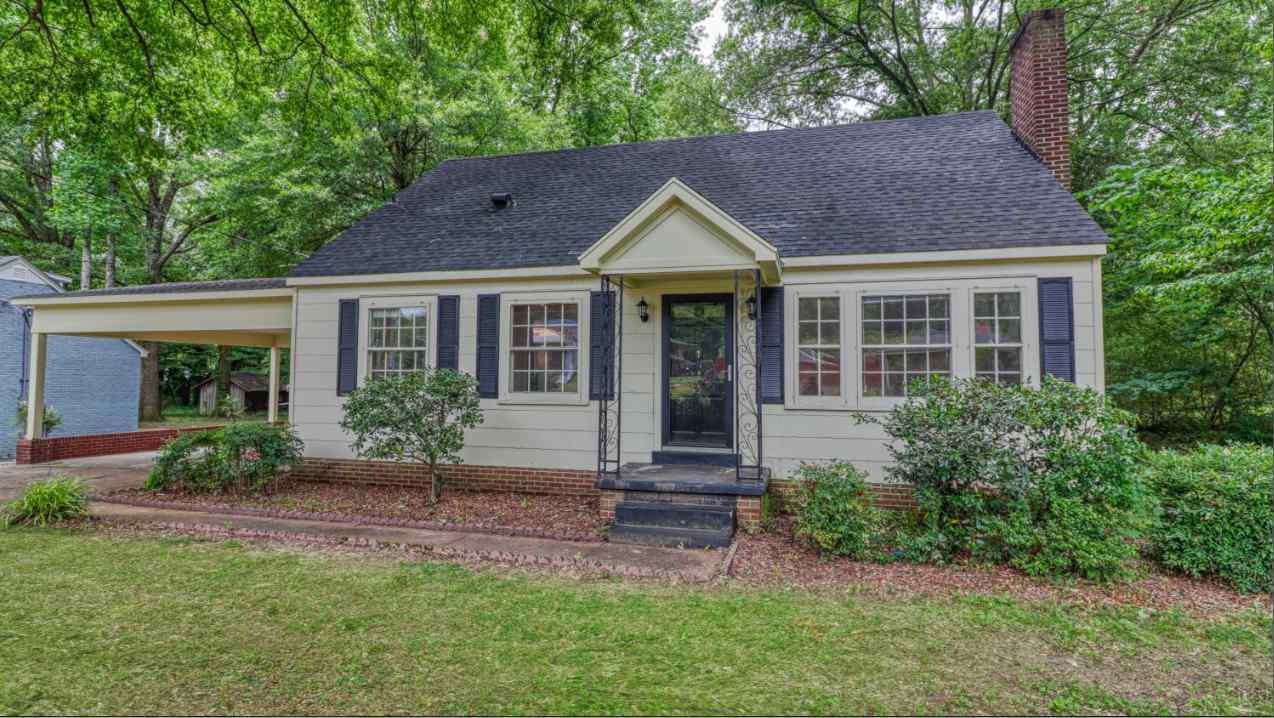 Property Photo:  826 W Forest Avenue  TN 38301 