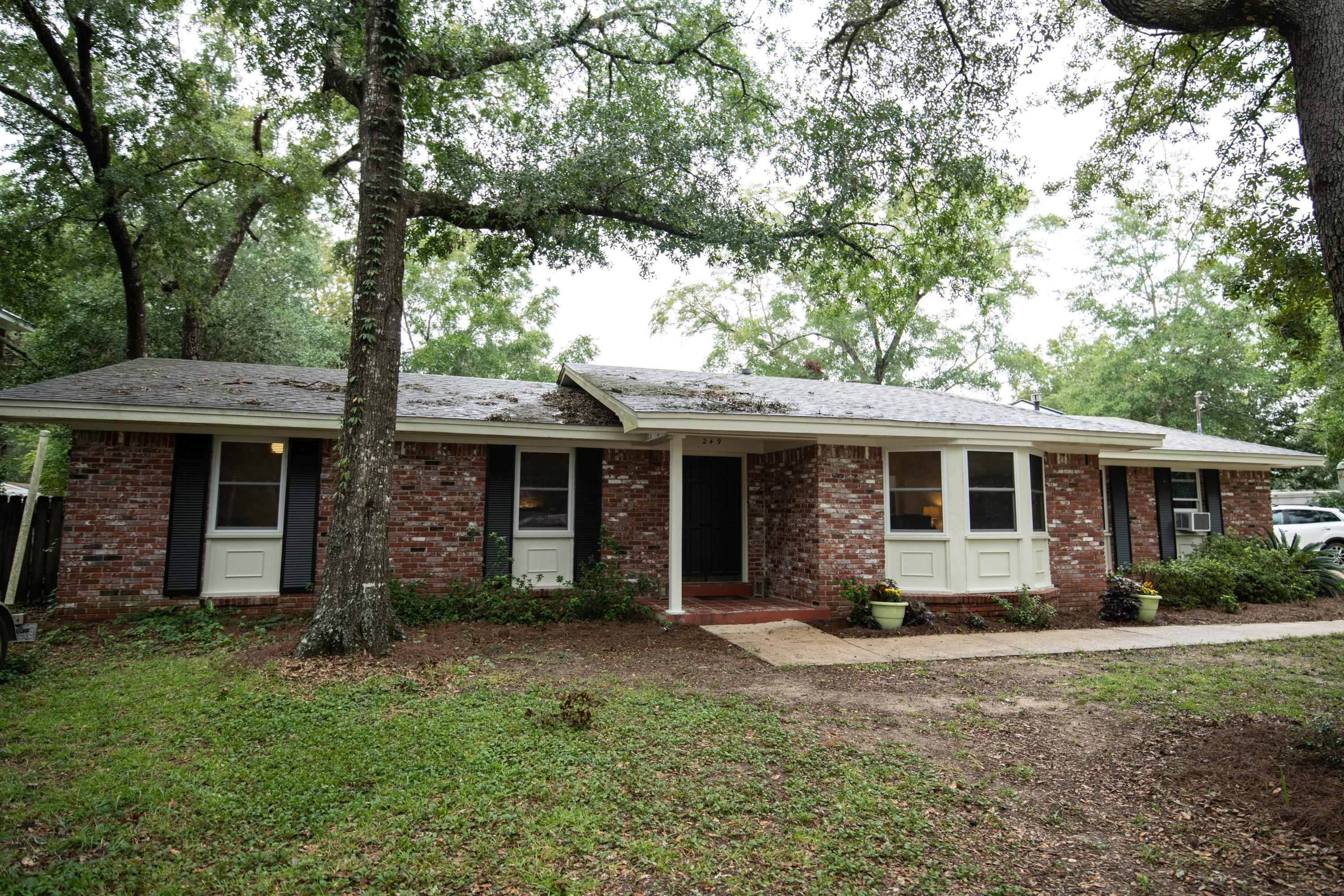 Property Photo:  249 Grandview Avenue  FL 32580 