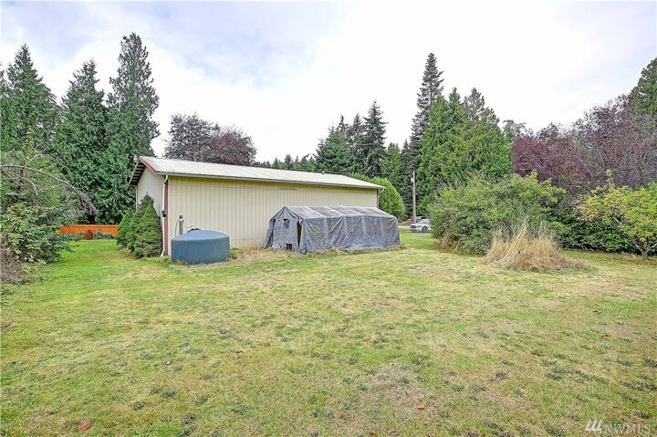 Property Photo:  1303 Pilchuck Dr  WA 98282 