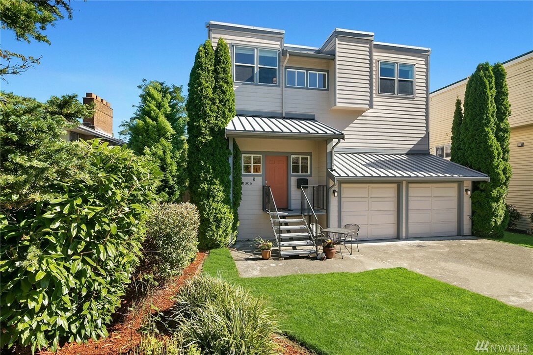 Property Photo:  7006 Brighton Lane S  WA 98118 