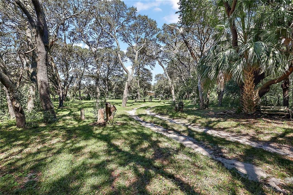 Property Photo:  14765 SE 180th Street  FL 32195 