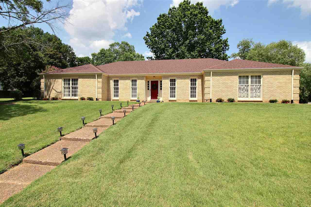 Property Photo:  8038 Circleshade Dr  TN 38138 