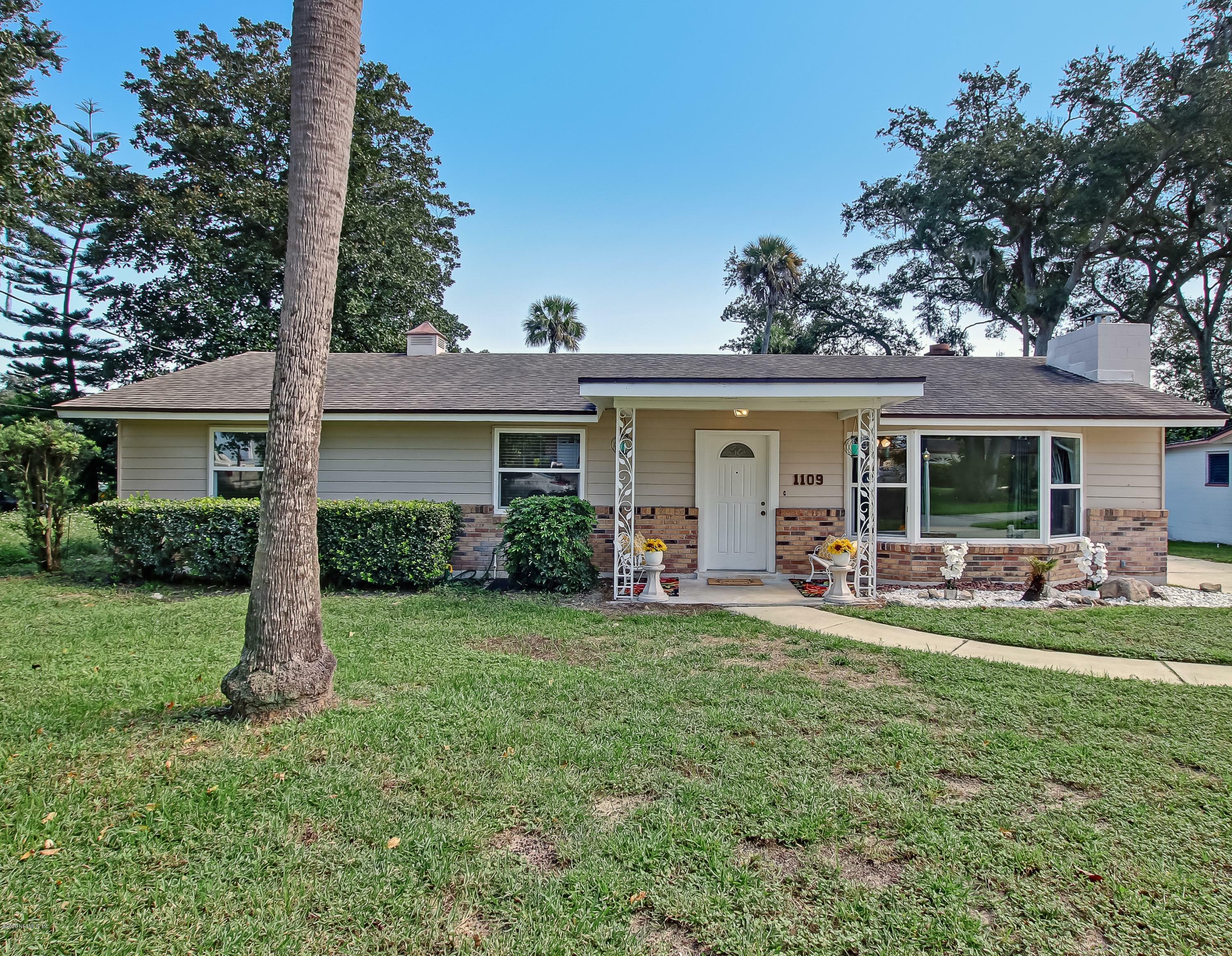 Property Photo:  1109 Granada Avenue  FL 32117 