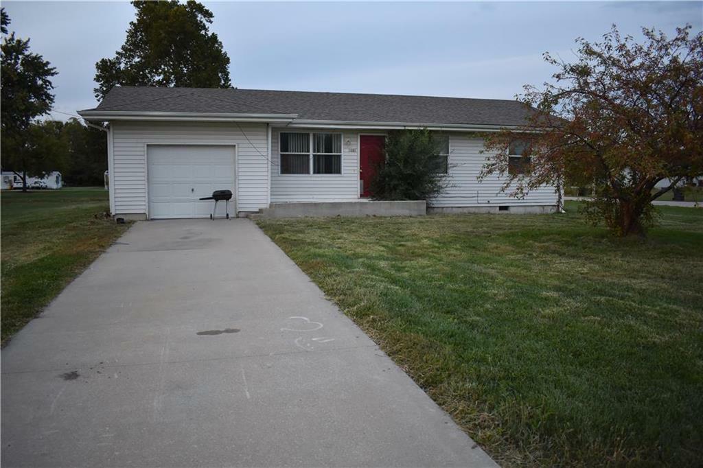 Property Photo:  1201 Missouri Street  KS 64024 