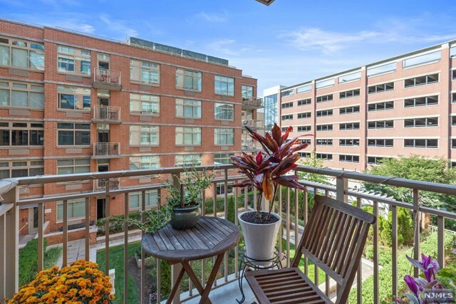 Property Photo:  1450 Washington Street 402  NJ 07030 