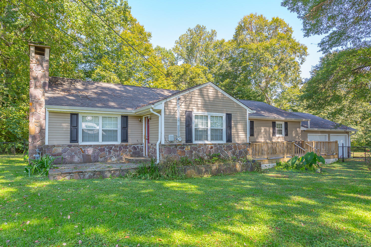 Property Photo:  331 Pledger St  GA 30728 