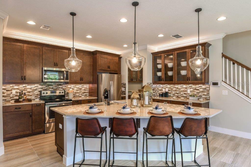 Property Photo: 11718 Wrought Pine Loop 8 FL 33569