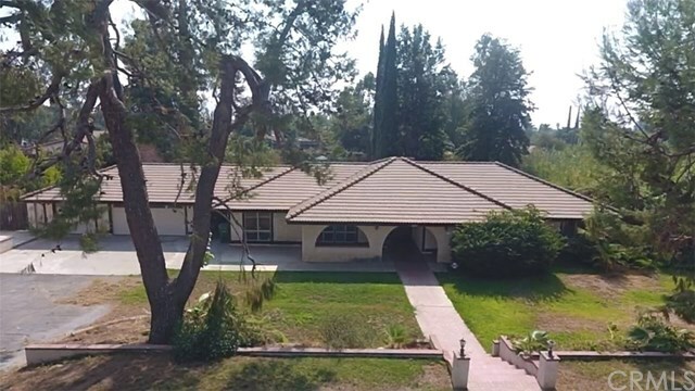 Property Photo:  28043 Morrey Lane  CA 92555 