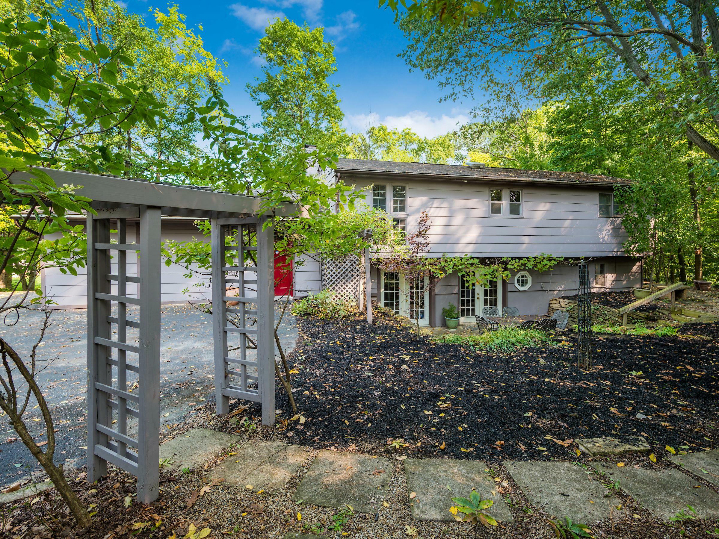 Property Photo: 457 Charleston Avenue OH 43214