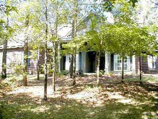 Property Photo:  16 Woodleaf St.  MS 39402 