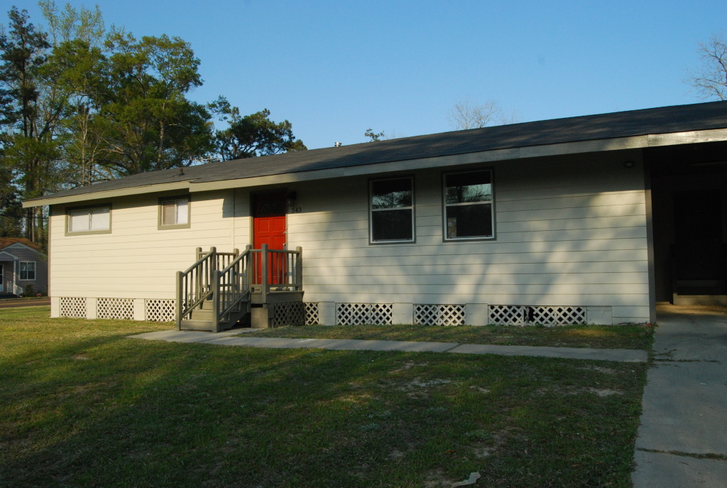 Property Photo:  543 N. 19th Ave.  MS 39401 