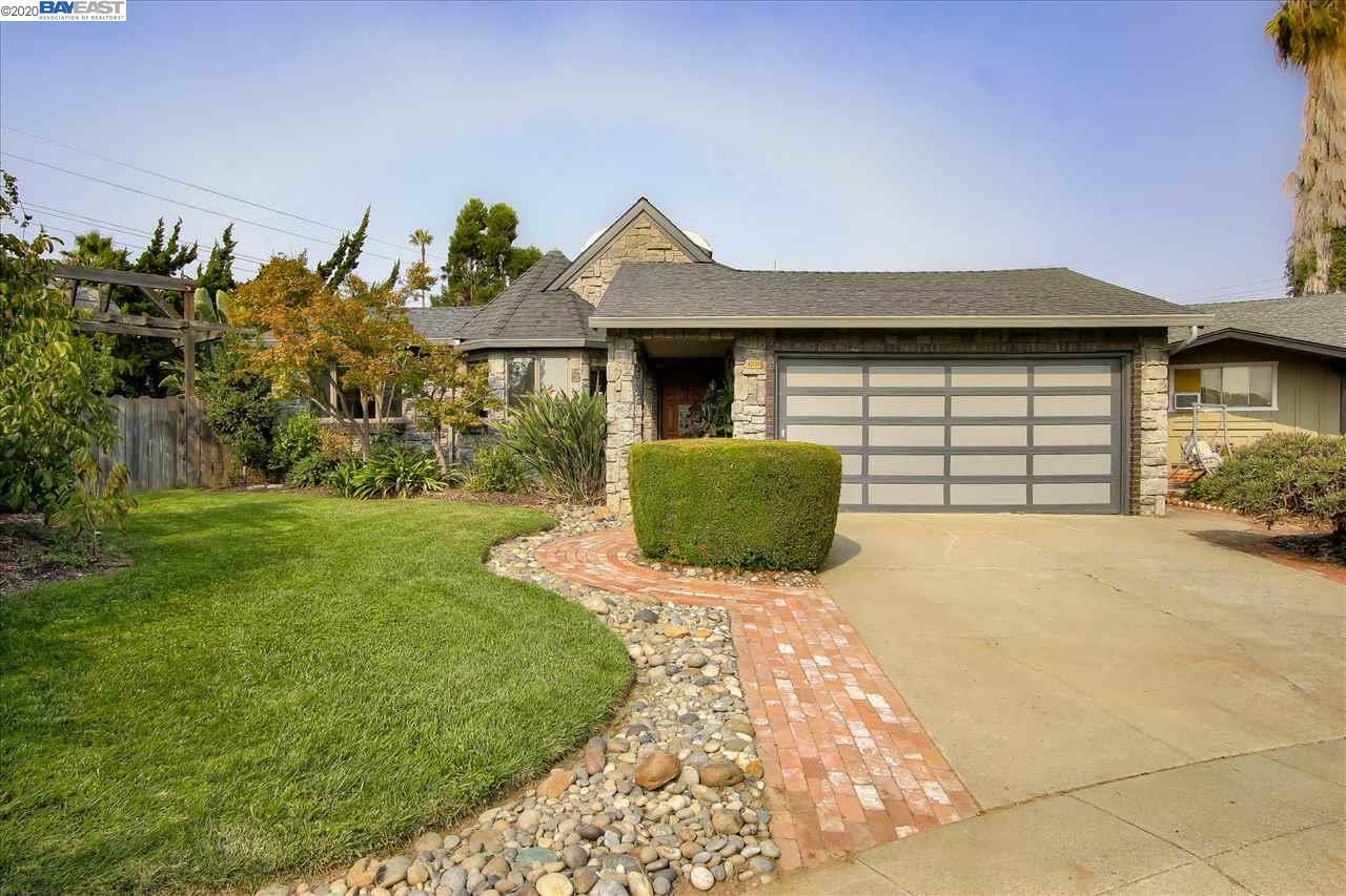 Property Photo:  43139 Grandbrook Park Ct  CA 94538 