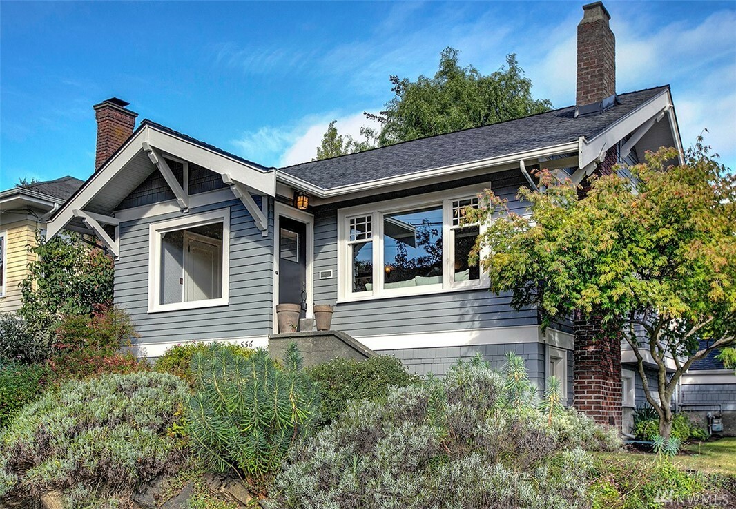 Property Photo:  556 N 66th St  WA 98103 