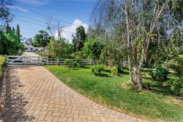 Property Photo: 10 Buckskin Lane CA 90274