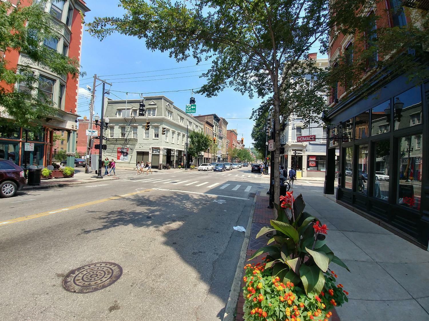 Property Photo:  148 Mulberry St  OH 45202 