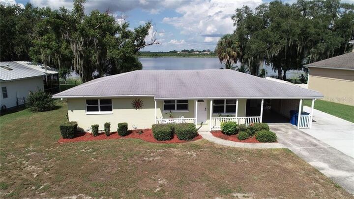 Property Photo: 821 W Main Street FL 33851