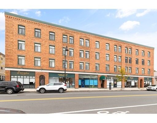 Property Photo:  315 Rantoul Street 401  MA 01915 