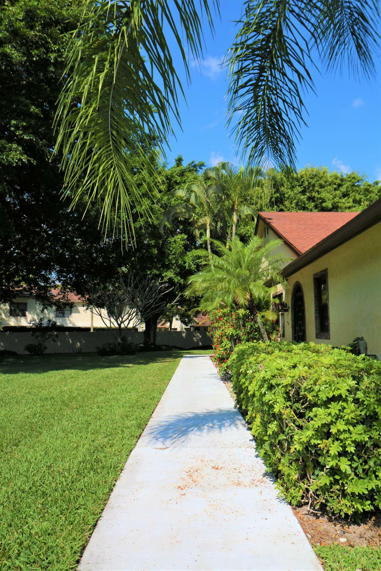 23441 Barlake Drive  Boca Raton FL 33433 photo