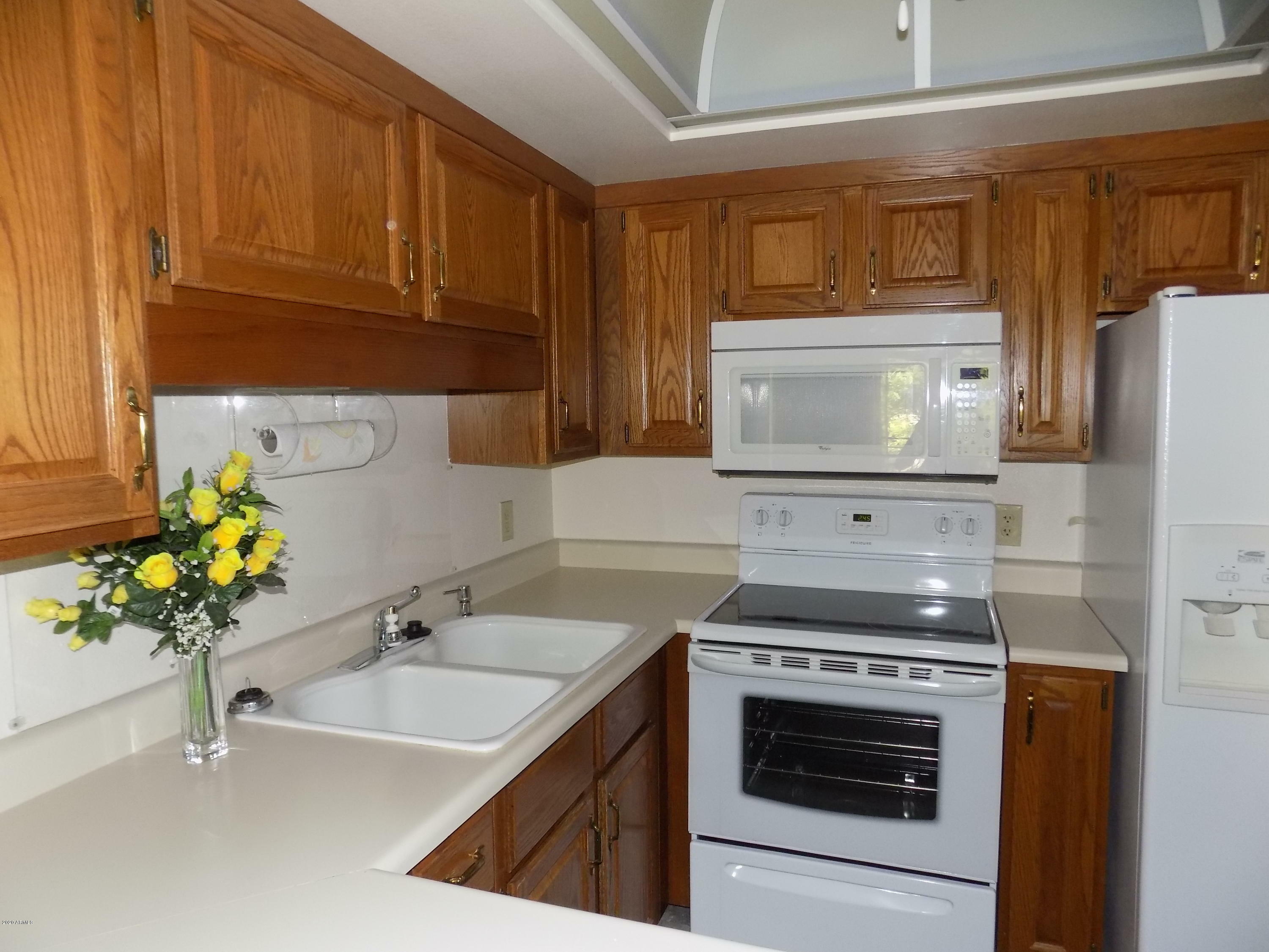 Property Photo: 10330 W Thunderbird Boulevard AZ 85351