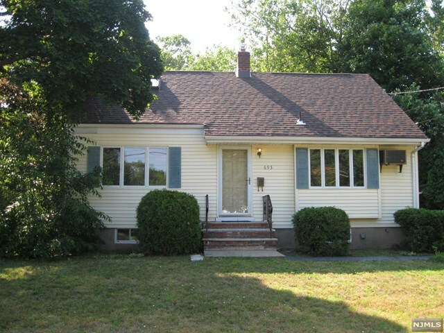 Property Photo:  693 Midwood Road  NJ 07450 