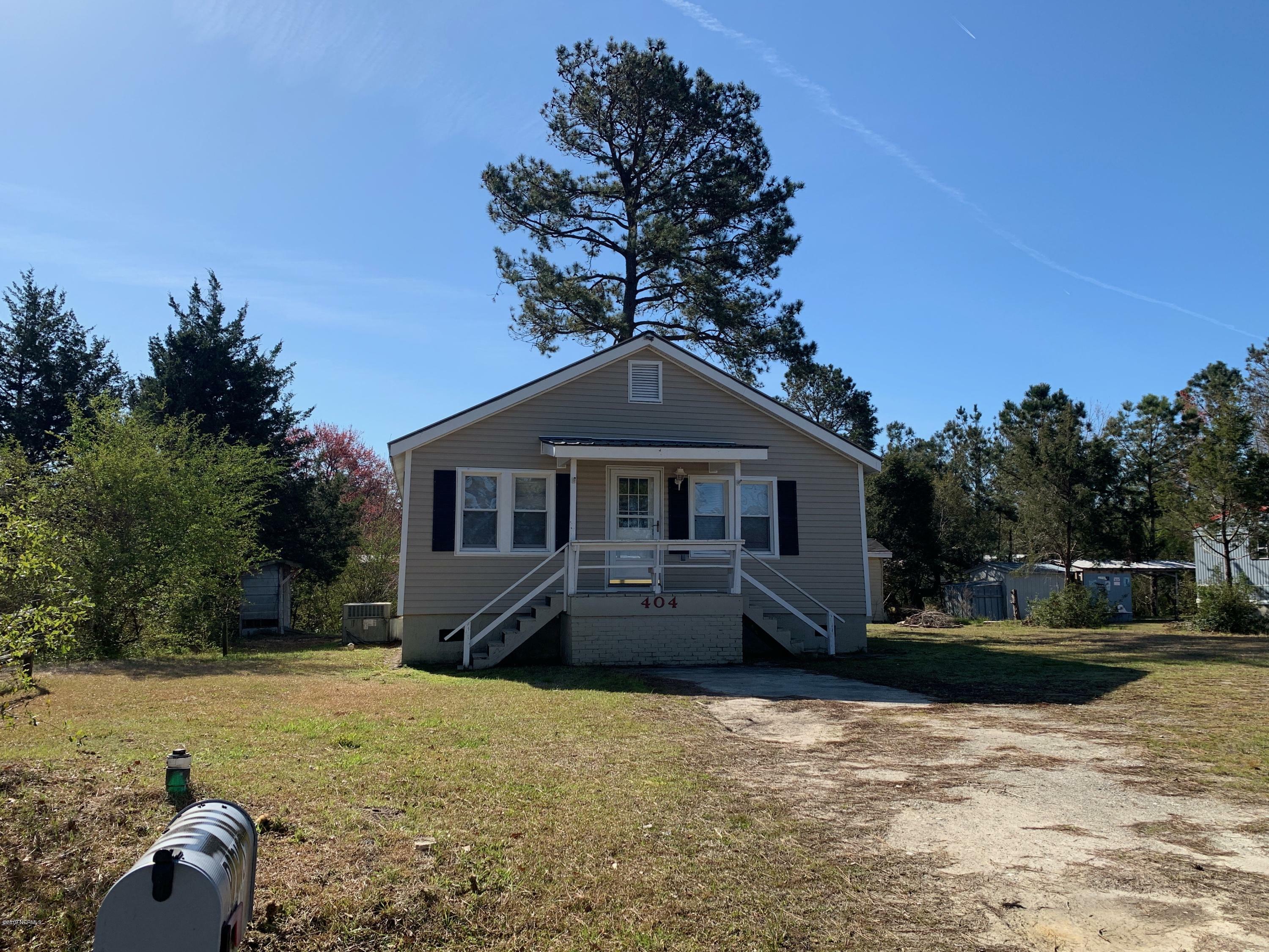 Property Photo:  404 S Hines Street  NC 28445 