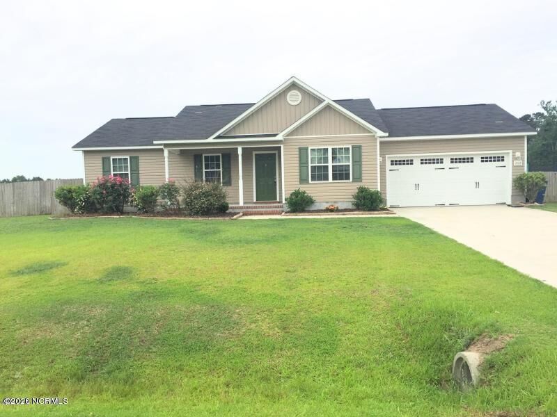 Property Photo:  202 Wingspread Lane  NC 28518 