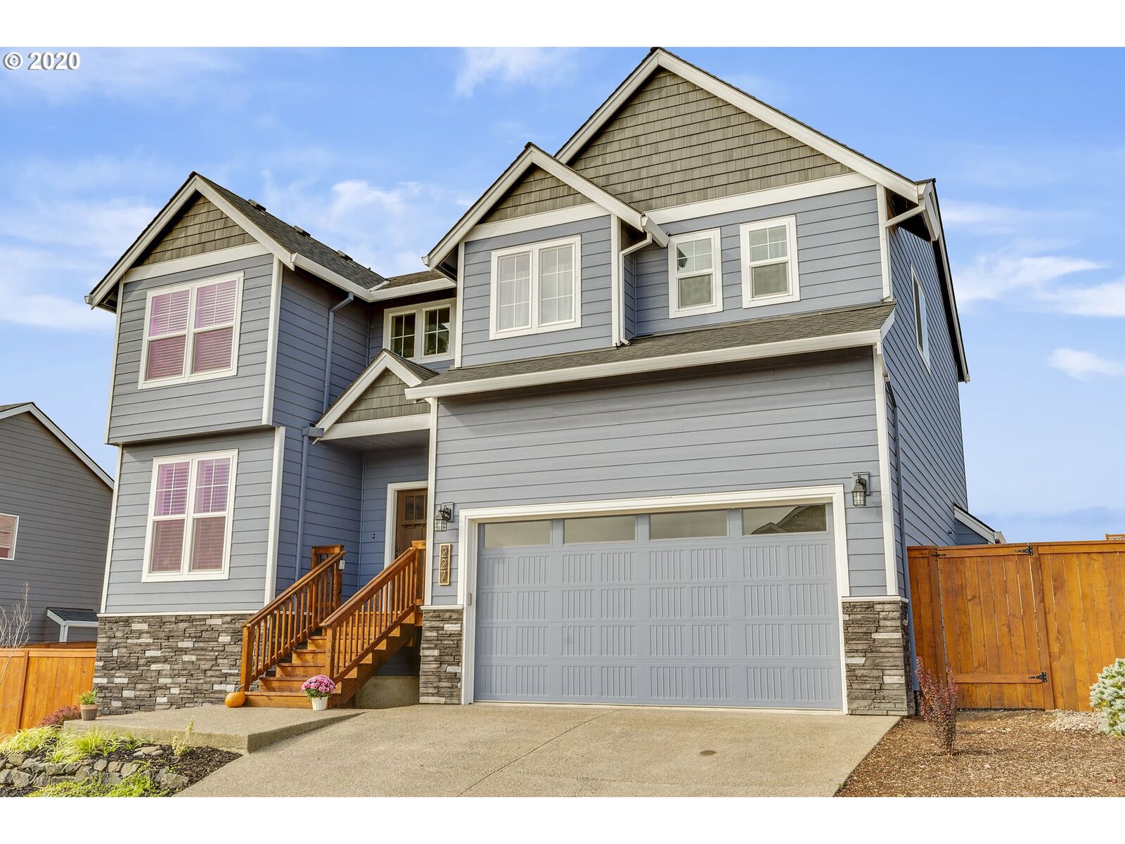 Property Photo: 227 NW Valleys Edge St OR 97128