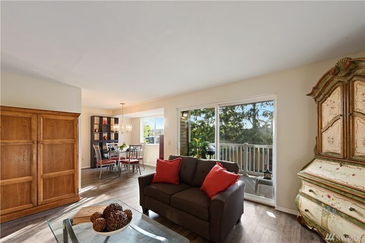 Property Photo:  8642  164th Avenue NE B105  WA 98052 