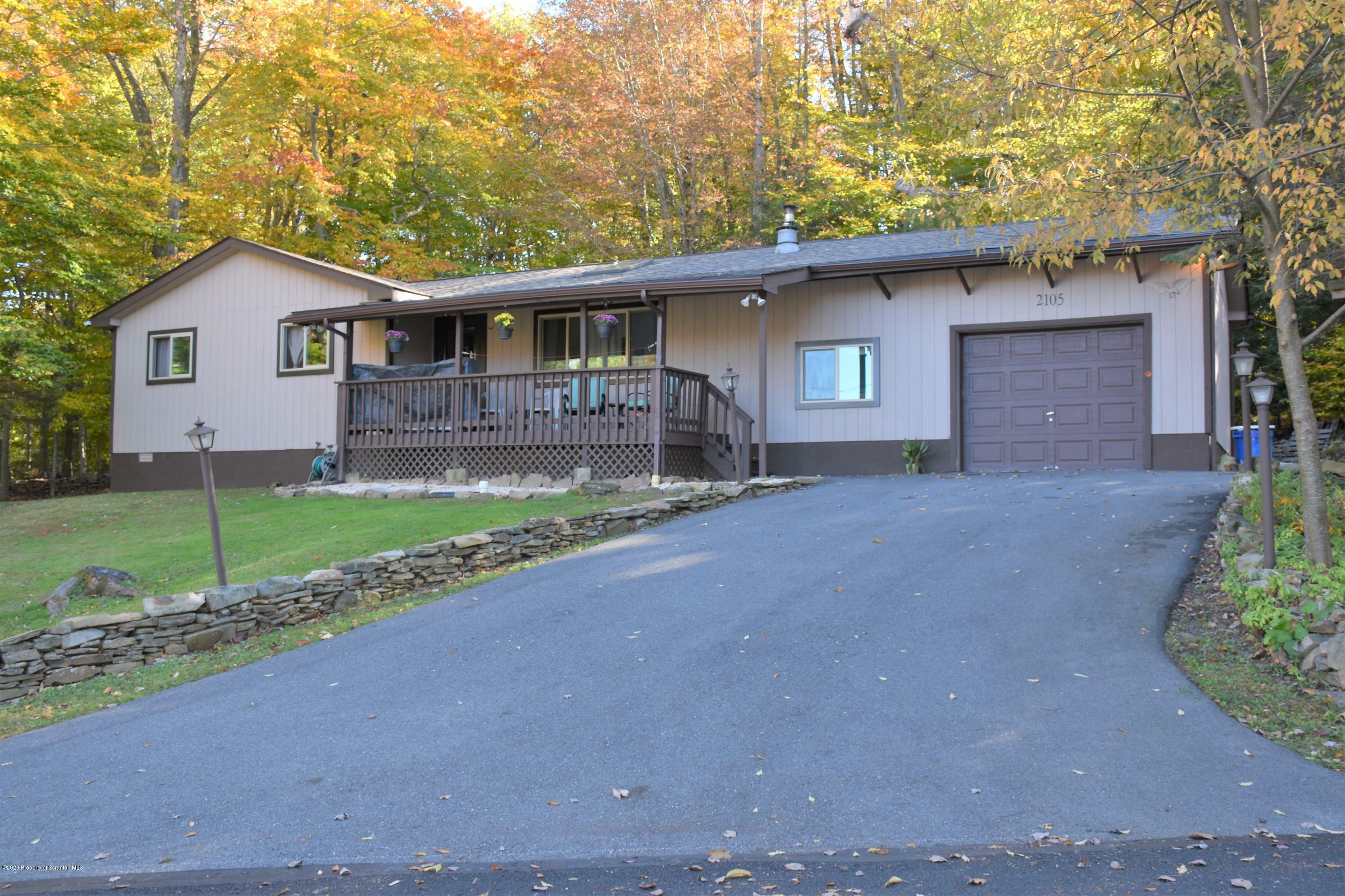 Property Photo:  2105 Bristol Court  PA 18466 