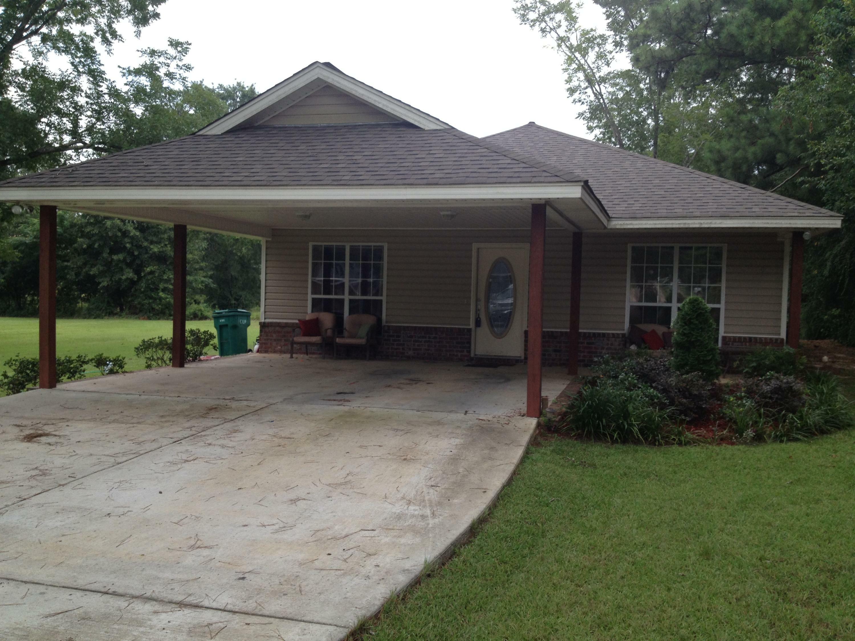 Property Photo:  130 W 9th Ave.  MS 39465 