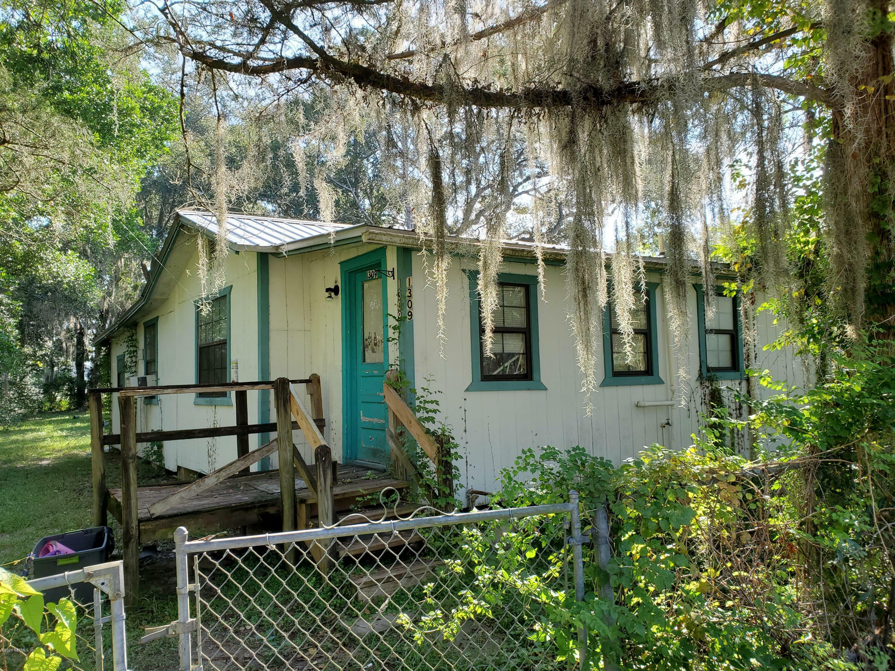 Property Photo:  1309 High Street  FL 32177 