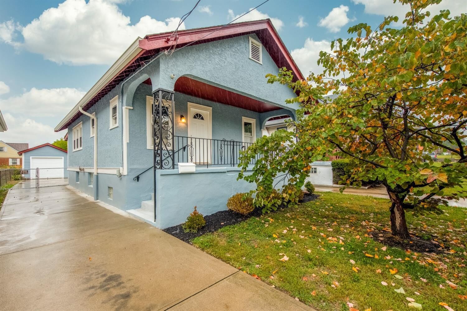 Property Photo:  2118 Quatman Ave  OH 45212 