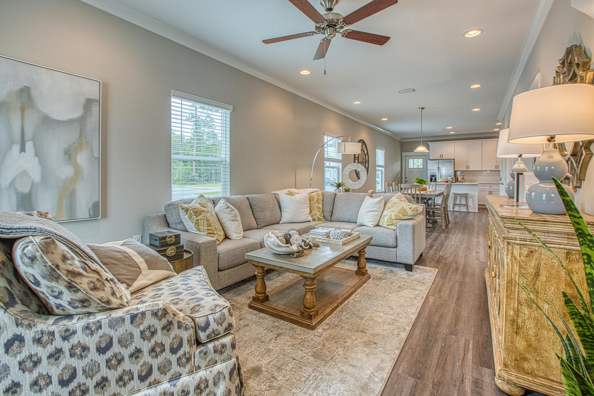 Property Photo: 422 Date Palm Lane #185 Horizon FL 32439