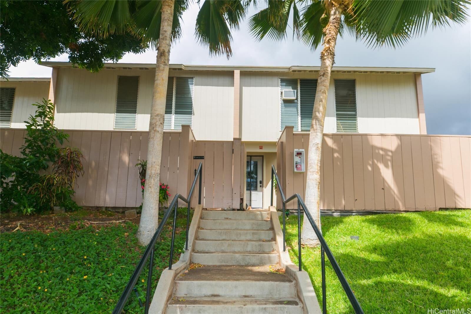 Property Photo: 92-755 Makakilo Drive 47 HI 96707