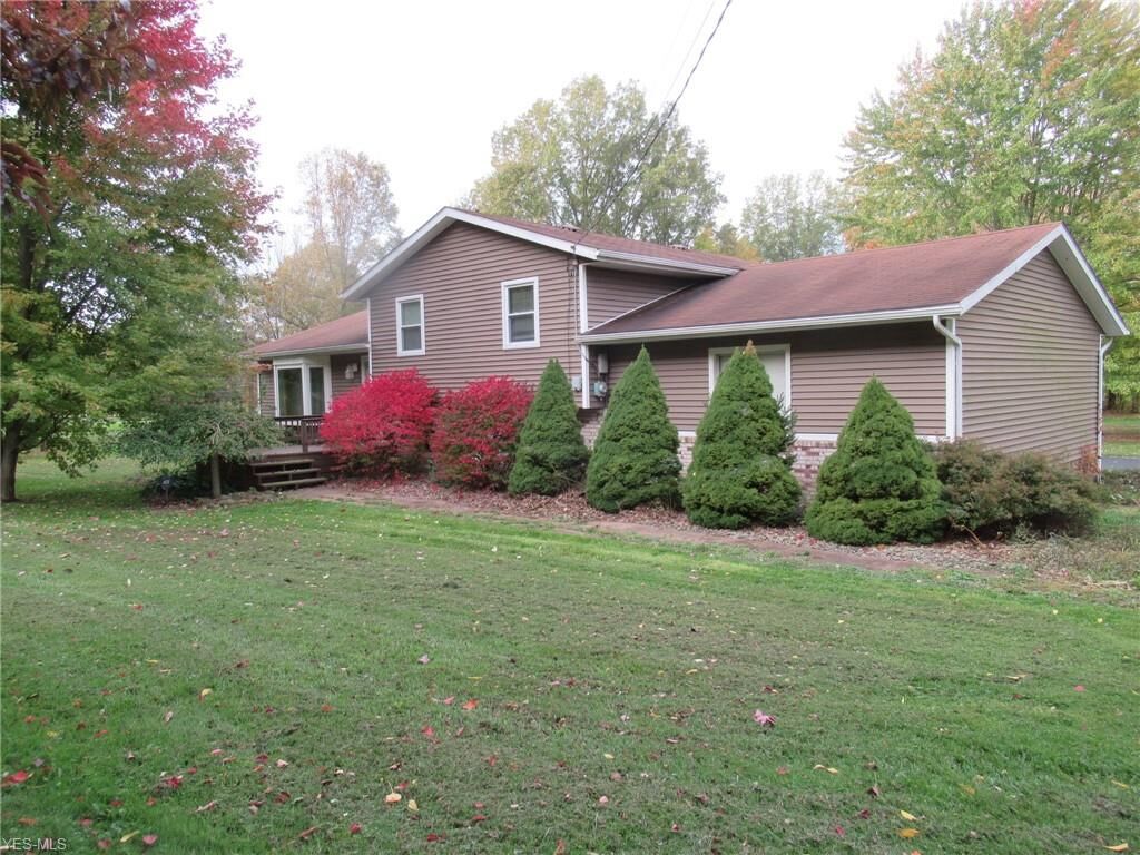Property Photo:  9500 Duck Creek Road  OH 44460 