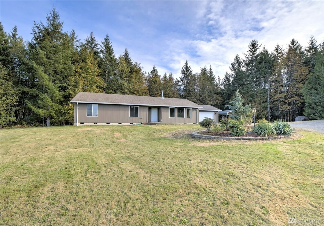 Property Photo: 1391 E Agate Loop Rd WA 98584